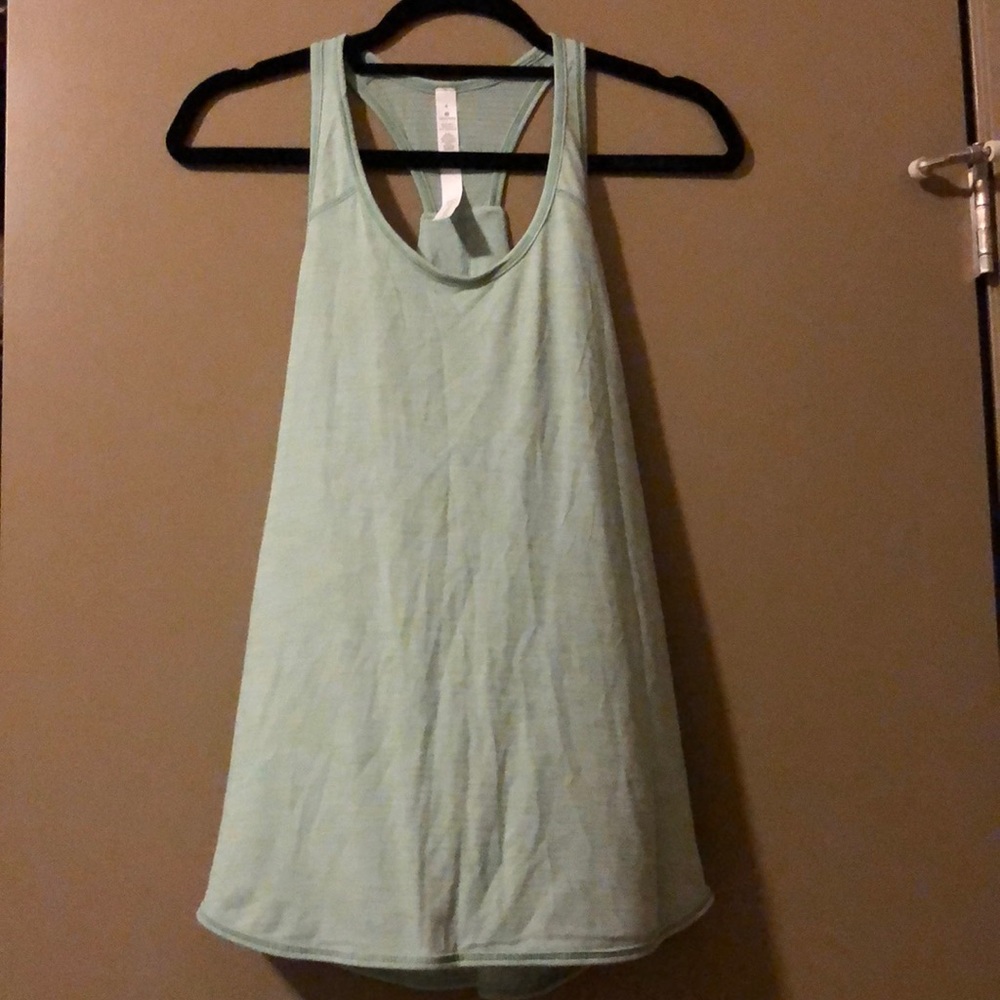 NWT Lululemon Essential Tank- size 4